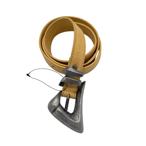 Free People Billie Leather Belt Yellow Size S/M Asymmetric Buckle Western NWOT - Picture 3 of 6